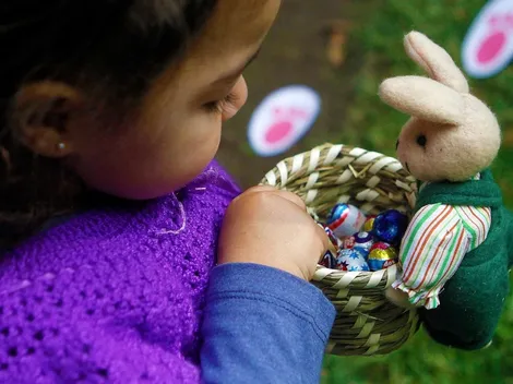 ¿Cómo hacer huevitos de chocolate?