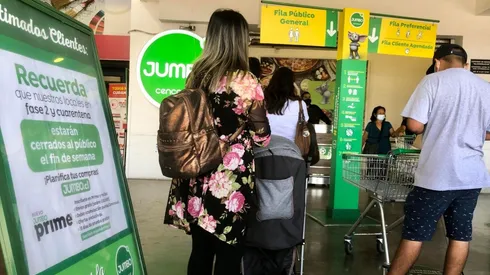 ¿A qué hora cierran los supermercados hoy martes 30 de marzo?