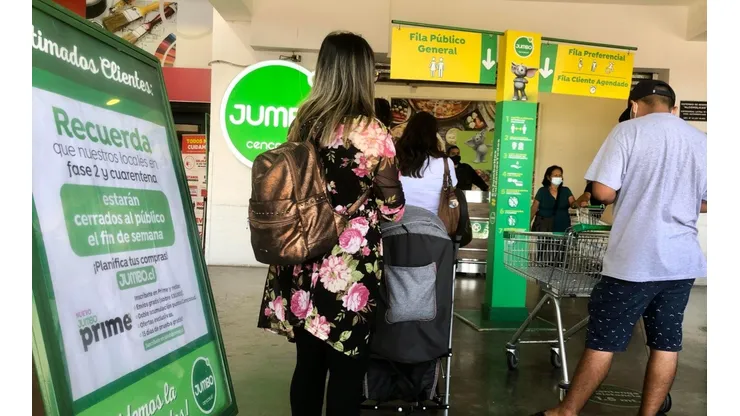 ¿A qué hora cierran los supermercados hoy martes 30 de marzo?