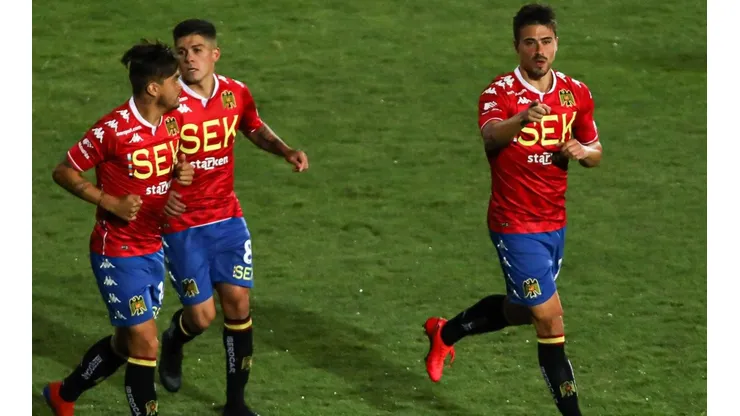 Los hispanos comparten el liderato del torneo nacional.