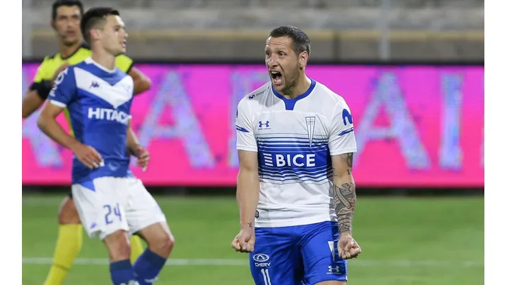 Luli Aued enfrentando a Vélez en la Copa Sudamericana pasada