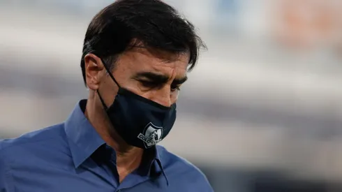 Gustavo Quinteros apretó, una vez más, a la dirigencia de Colo Colo con evidente molestia por los refuerzos.