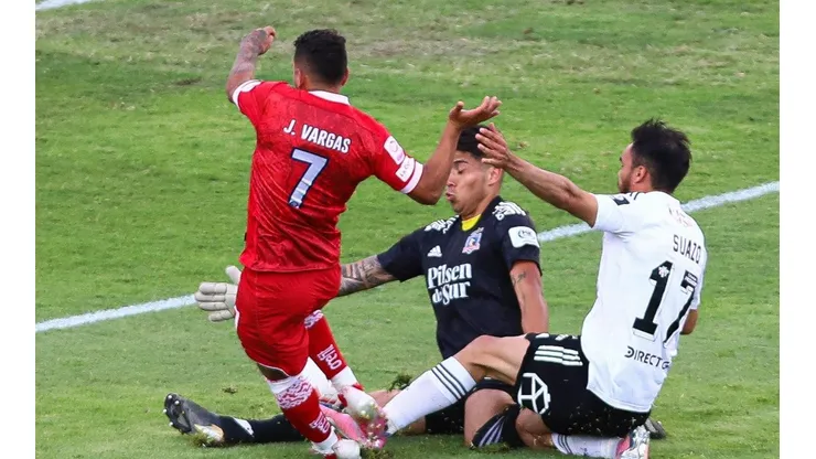 El último partido de Colo Colo con Unión La Calera terminó con triunfo albo en el Estadio Monumental.