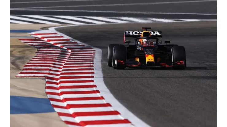 Mx Verstappen se quedó con la pole position en el primer Gran premio del año.