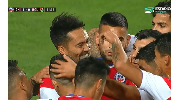 Luis Jiménez regresa a la Roja con gol: el Mago abre la cuenta contra Bolivia.
