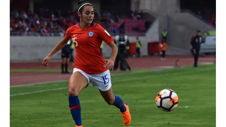 La futbolista acusó motivos personales.