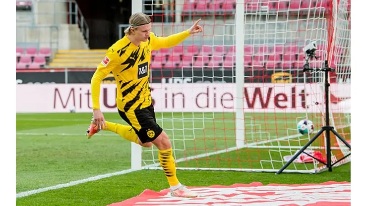 Haaland fue tasado en 180 millones de euros por el Borussia Dortmund.