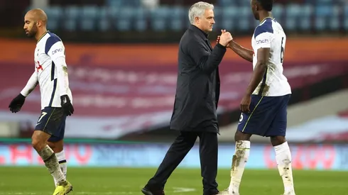 José Mourinho le sale al cruce a sus críticos: Yo dirigo para los mourinhistas