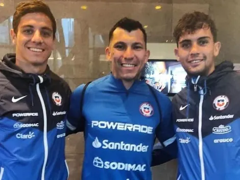 Legión Cruzada: Medel comparte postal junto a Saavedra y Montes