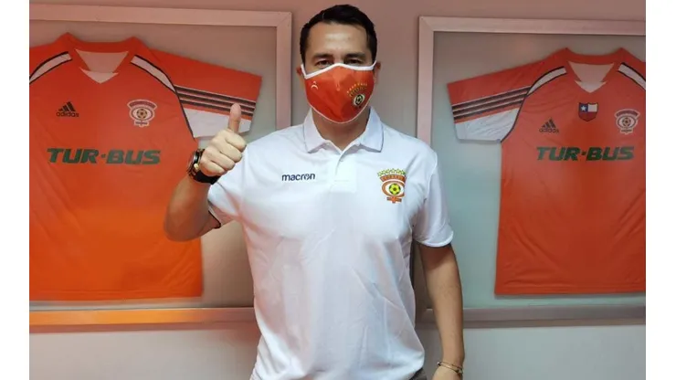 Pato Galaz, director deportivo de Cobreloa, repasa el presente loíno tras el escándalo y se le escapa quién será el nuevo presidente.