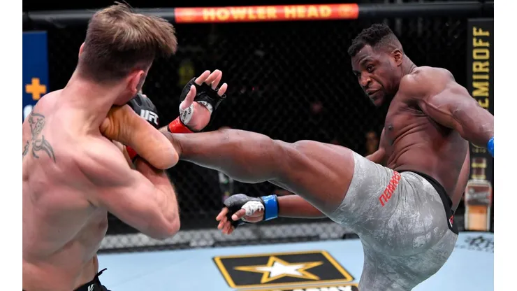 Ngannou logró vencer a Miocic para quedarse con el cinturón de UFC