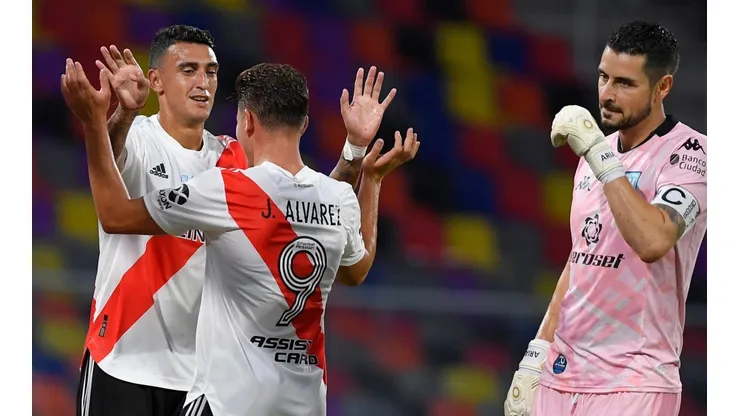 La presencia del arquero chileno sigue siendo una incógnita. Arias ha sido el capitán de Racing en varios partidos, pero no juega de manera regular.