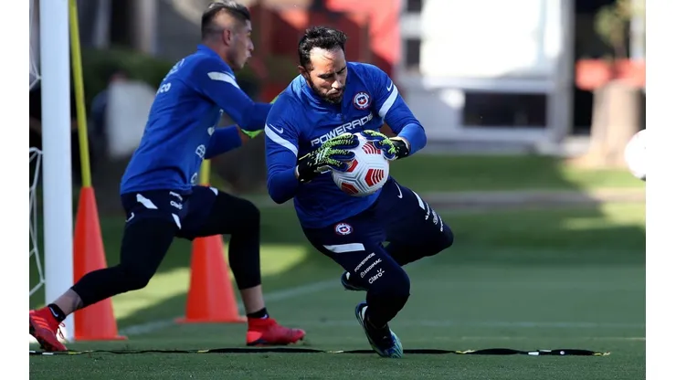 Con Claudio Bravo a la cabeza, la selección chilena jugará su primer amistoso del 2021 ante Bolivia en Rancagua.