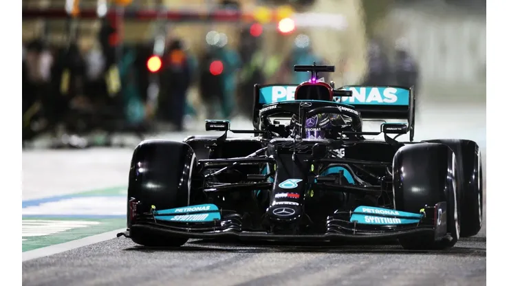 Redbull fue la principal amenaza de Mercedes en el circuito de Sakir.