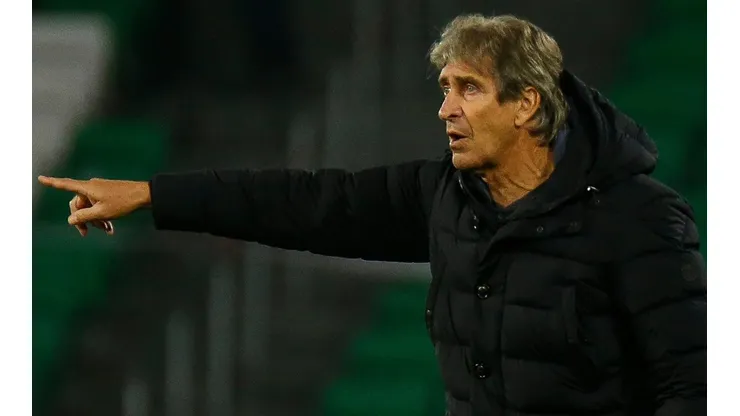 Manuel Pellegrini proyecta dirigir a la selección chilena al término de su contrato con el Real Betis