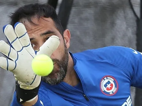 Porteros de La Roja se entrenan con pelotas de tenis
