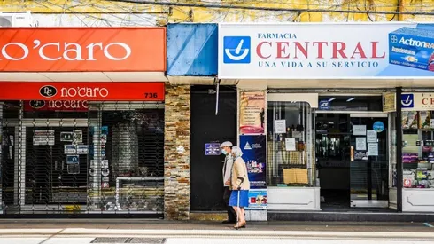 El comercio esencial destaca entre los servicios permitidos durante Cuarentena, como supermercados y farmacias.