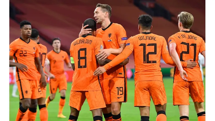 De no ganar, Holanda ya se empezaría a complicar en su ruta hacia el Mundial del próximo año.