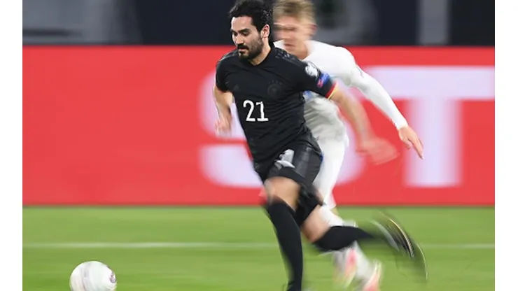 Alemania derrota a Islandia en el debut de las eliminatorias a Qatar 2022.