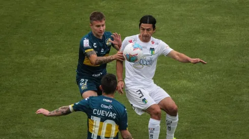 Un duro debut para ambos equipos. Este partido es el segundo de todo el campeonato.