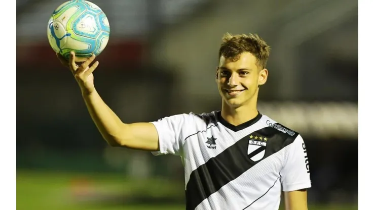 Siri se llevó el balón para la casa