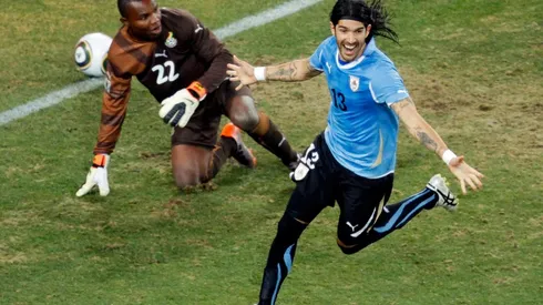 Sebastián Abreu deja Brasil y busca su club número 31