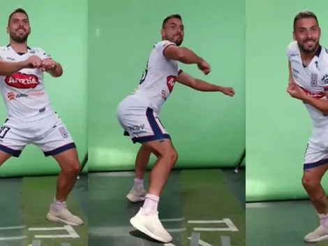 Caballo, pala y cintura: el desopilante baile de jugador de Melipilla