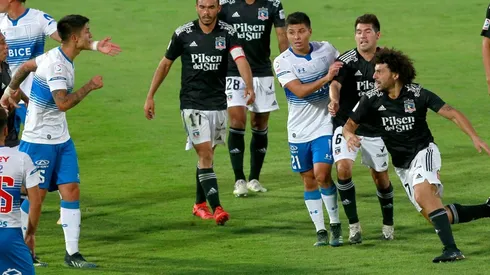 Maximiliano Falcón dio la nota negra al término del partido que Universidad Católica le ganó a Colo Colo por la Supercopa de Chile