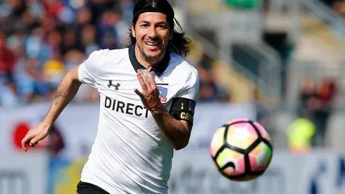 Jaime Valdés en sus años de gloria en Colo Colo. ¿Se le dará "el último baile"?