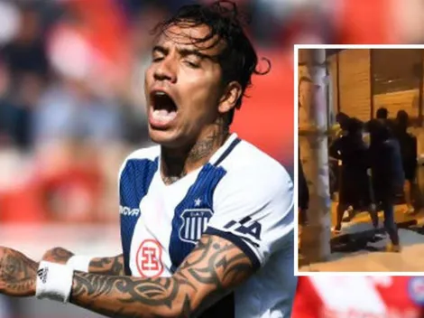 Hinchas molestos increpan y sacan a Dayro Moreno de un bar