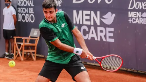 Tomás Barrios va por su primer título individual en el Challenger de Santiago.