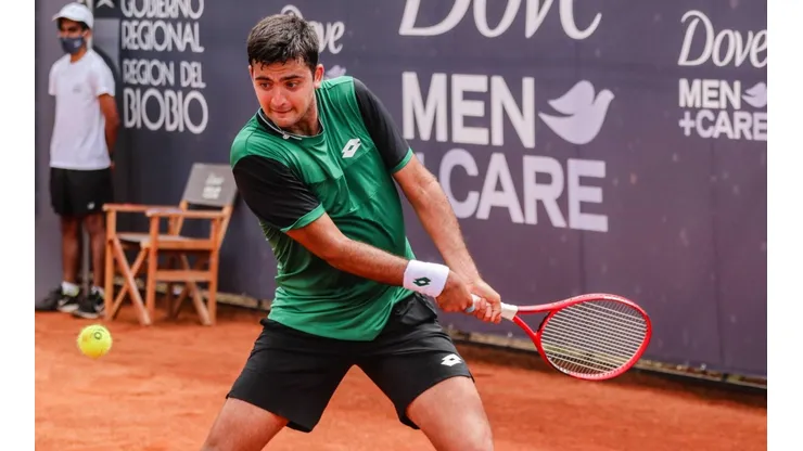 Tomás Barrios va por su primer título individual en el Challenger de Santiago.
