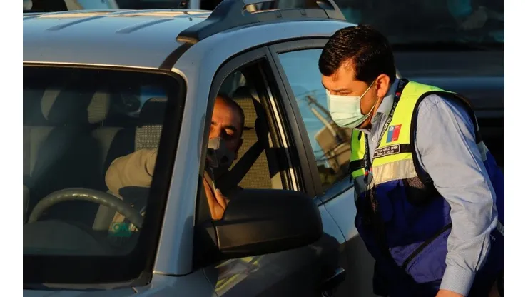 Solo los salvoconductos correspondientes justifican el tránsito durante horario restringido.