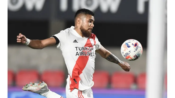 Díaz fue titular y jugó todo el partido
