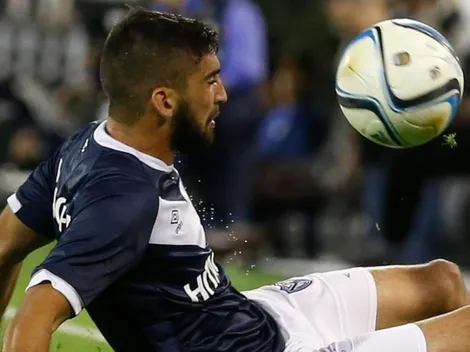 Agente de Amor le pega un palo de entrada a Colo Colo