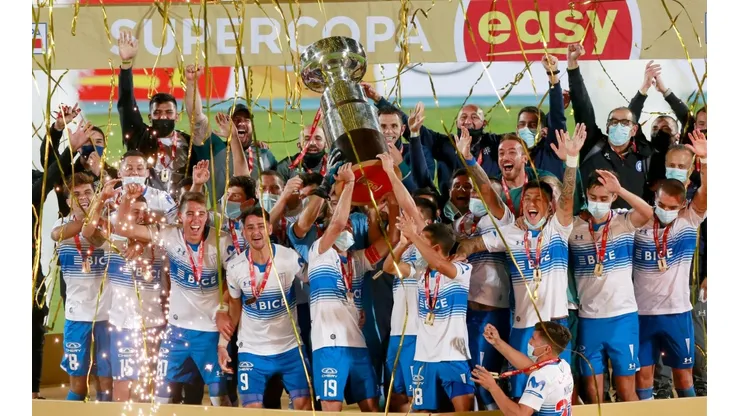 La UC iba 2-0 abajo ante Colo Colo y lo dio vuelta con todo para ganar 4-2 y ser titular de la Supercopa.