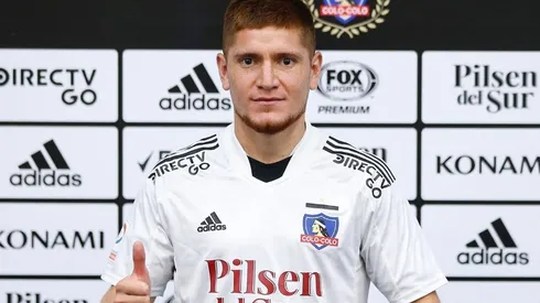 Leonardo Gil terminó su cuarentena y se calzó la camiseta de Colo Colo de manera oficial.