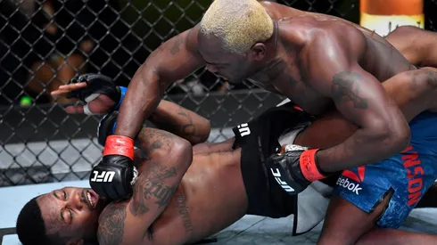 Derek Brunson destrozó a Kevin Holland en la estelar del UFC Vegas 22.