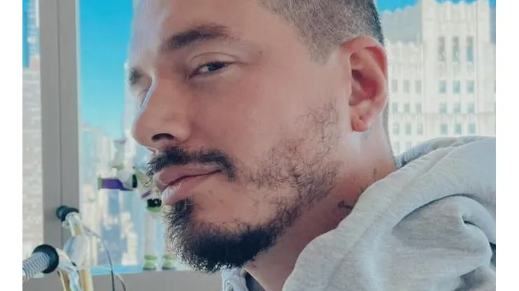 J Balvin ya cuenta dos temas lanzados en 2021.