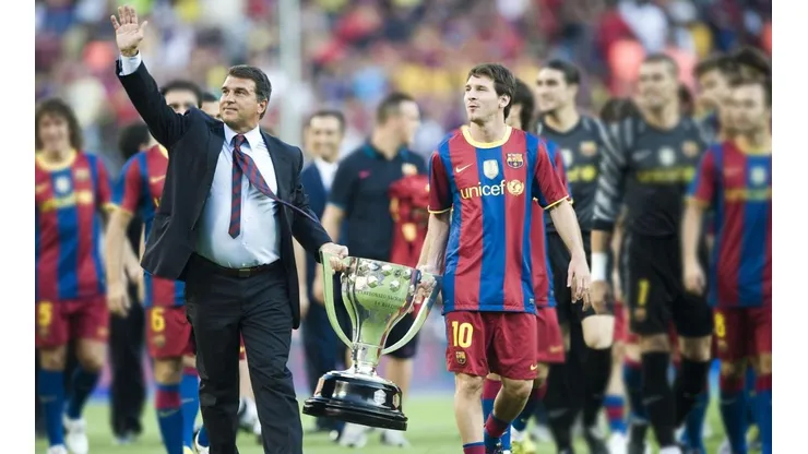 Laporta y un contrato vitalicio para convencer a Messi que se quede en el Barcelona.