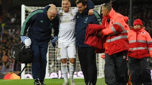 Hazard escucha al Real Madrid y decide no operarse por sus constantes lesiones.