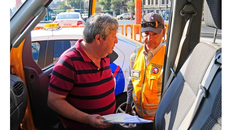 Transportistas escolares y propietarios de vehículos de transporte público son beneficiarios.