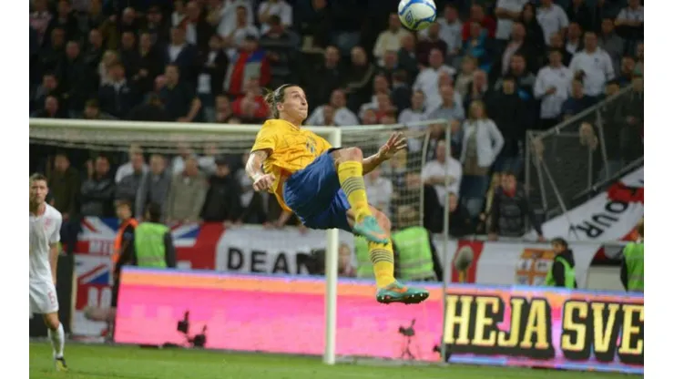 La recordada chilena de Zlatan a Inglaterra