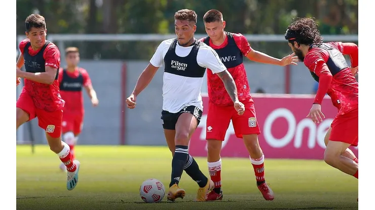 Parraguez anotó uno de los goles ante Curicó Unido