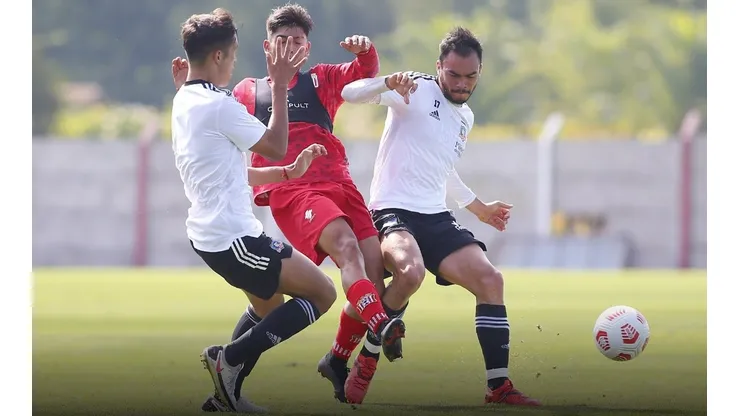 Colo Colo sumó un empate en su primer enfrentamiento amistoso de la jornada con Curicó Unido