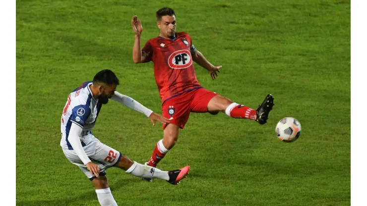 Los acereros ganaron al 90+6 con penal de Sepúlveda.