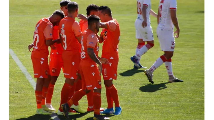 Cobreloa no tiene paz