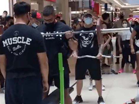 Insólita protesta: ¡Hicieron ejercicios en pleno Costanera Center!