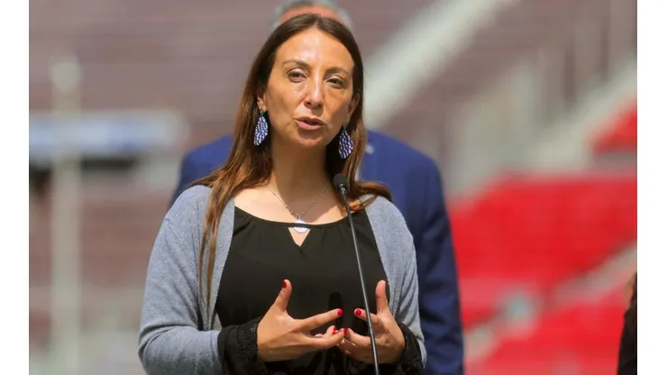 Ministra Pérez dice que aquella decisión provocará cesantía