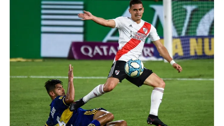 Carlos Zambrano dejó con 10 jugadores a Boca Juniors y fue criticado por Carlos Tévez